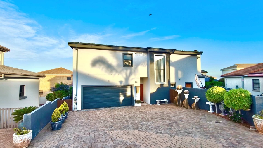 3 Bedroom Property for Sale in Hartenbos Heuwels Western Cape